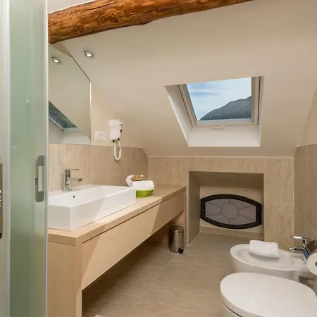 Helvetia Hotell Lezzeno