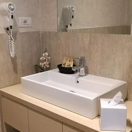 Hotel Helvetia 3*